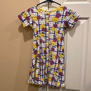 Happy face floral print short-sleeved button-down dress w/ matching headband